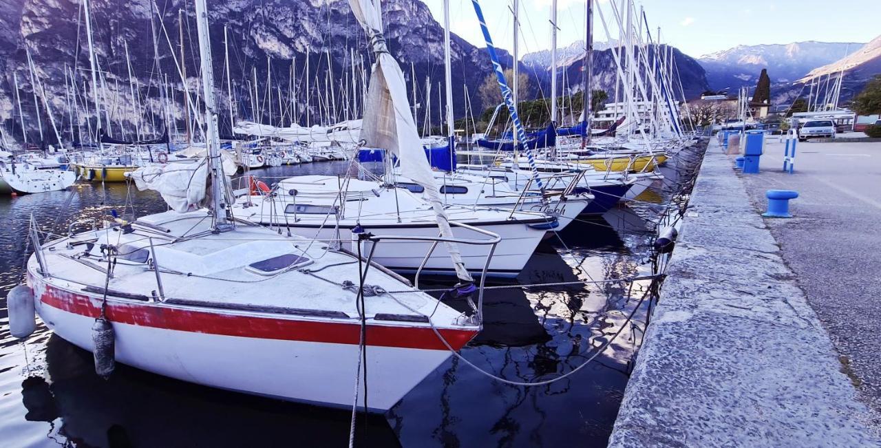 Garda Lake Aloha Apartments 托尔博莱 外观 照片